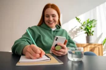 Dziennik wiedzy w telefonie - praktyczne zastosowanie Google Keep i Notion w procesie nauki Dziennik wiedzy w telefonie - praktyczne zastosowanie Google Keep i Notion w procesie nauki