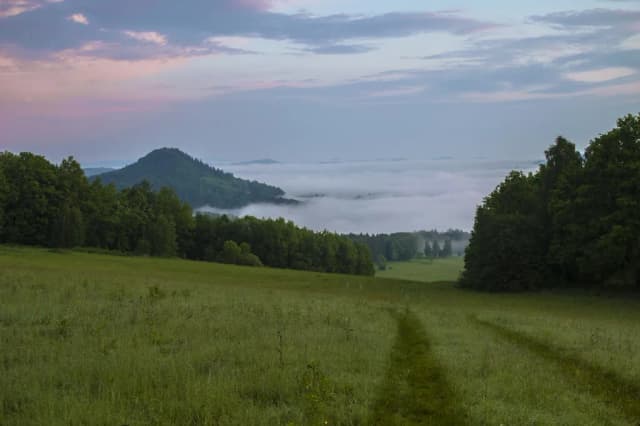 Jak dojechać na Górę Szybowcową z Jeleniej Góry - proste trasy i porady Jak dojechać na Górę Szybowcową z Jeleniej Góry - proste trasy i porady