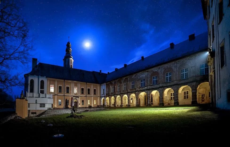 Najpiękniejsze zamki Sudetów, które musisz zobaczyć w te wakacje Najpiękniejsze zamki Sudetów, które musisz zobaczyć w te wakacje