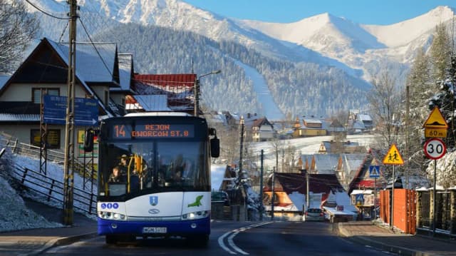 Busy do Doliny Kościeliskiej: kompletny rozkład jazdy i aktualne ceny 2024 Busy do Doliny Kościeliskiej: kompletny rozkład jazdy i aktualne ceny 2024