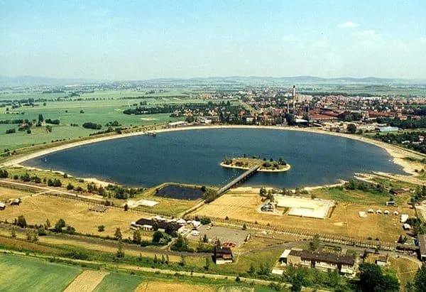 Sudety Bielawa - malowniczy region z trasami i jeziorami górskimi Sudety Bielawa - malowniczy region z trasami i jeziorami górskimi