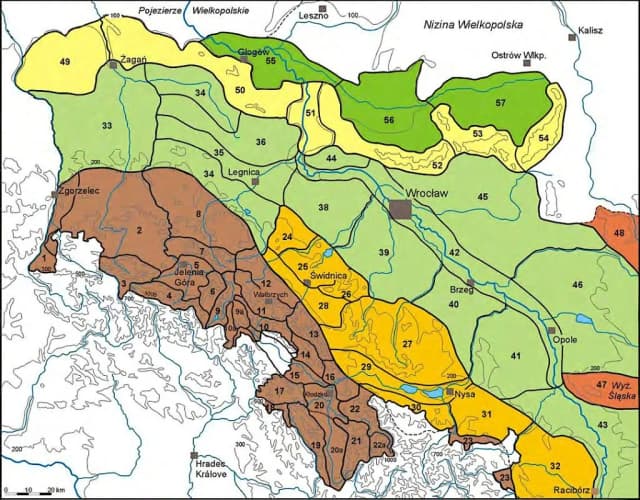 Kompletny słownik geografii turystycznej Sudetów: wszystko o regionie Kompletny słownik geografii turystycznej Sudetów: wszystko o regionie