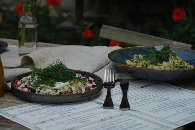 Restauracja Ziębówka w Dolinie Chochołowskiej: pyszna kuchnia góralska Restauracja Ziębówka w Dolinie Chochołowskiej: pyszna kuchnia góralska